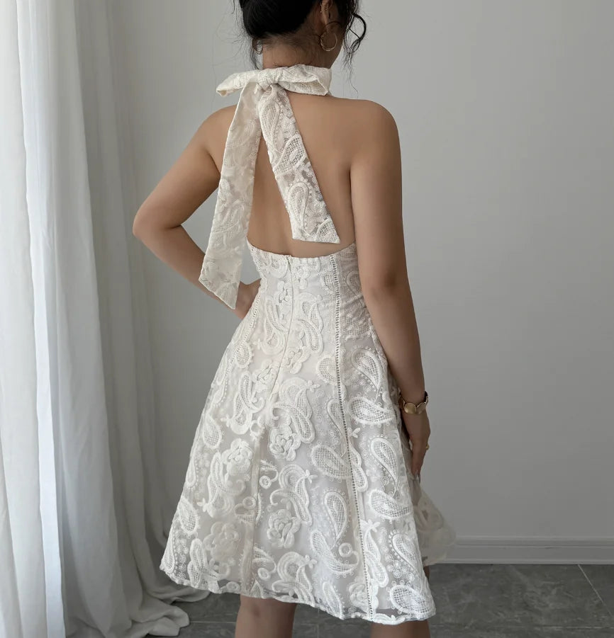 Sweet and elegant halterneck Dress